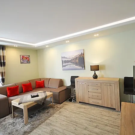 Apartament Lena Iv Apartment *